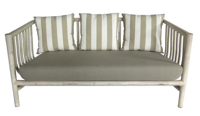 "Loveseat" sofa made from Thai Bamboo (dendrocolamus asper)