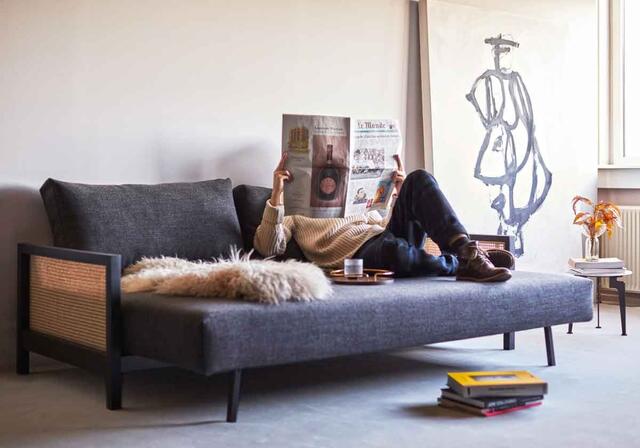 Narvi sofa i valgfrit tekstil. Designet af Per Weiss for Innovation Living