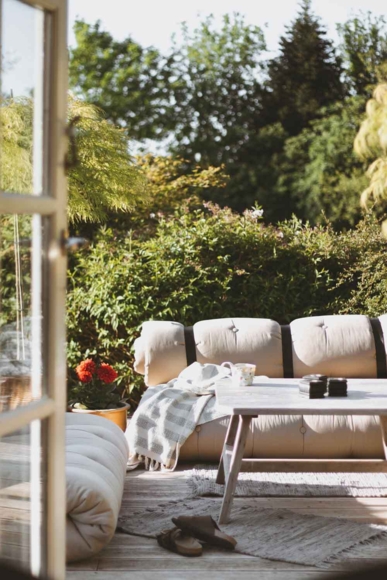 Karupdesign_buckleupsofa_out_801402402140