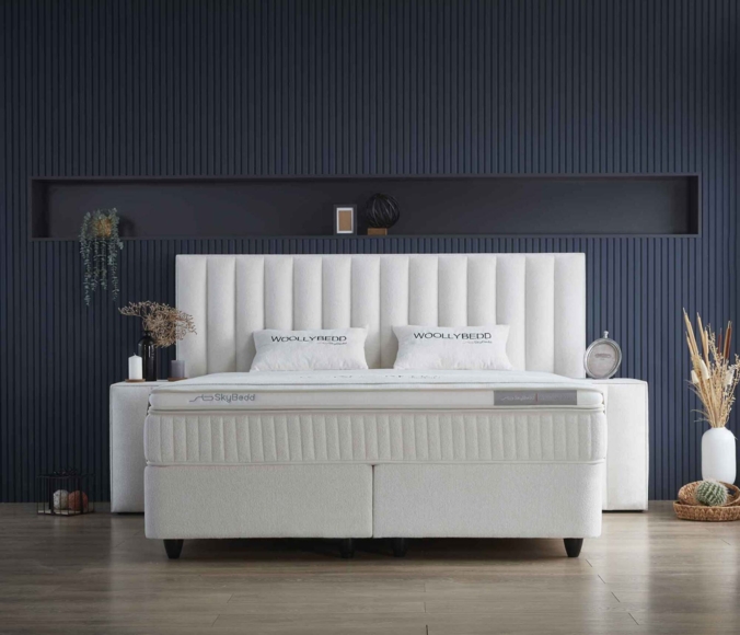 WOOLLY PLUS BED Opbevaringssenge. Stilfulde Kontinentalseng. Opbevaringssenge med praktisk plads under. Inklusiv en Luksus madras.