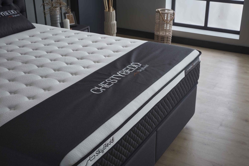 Chesty-Plus opbevaringssenge