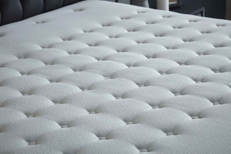 Chesty-Plus opbevaringssenge