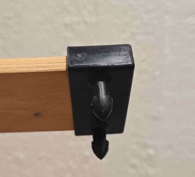 06087_Plast-holder lamel, før år 2009